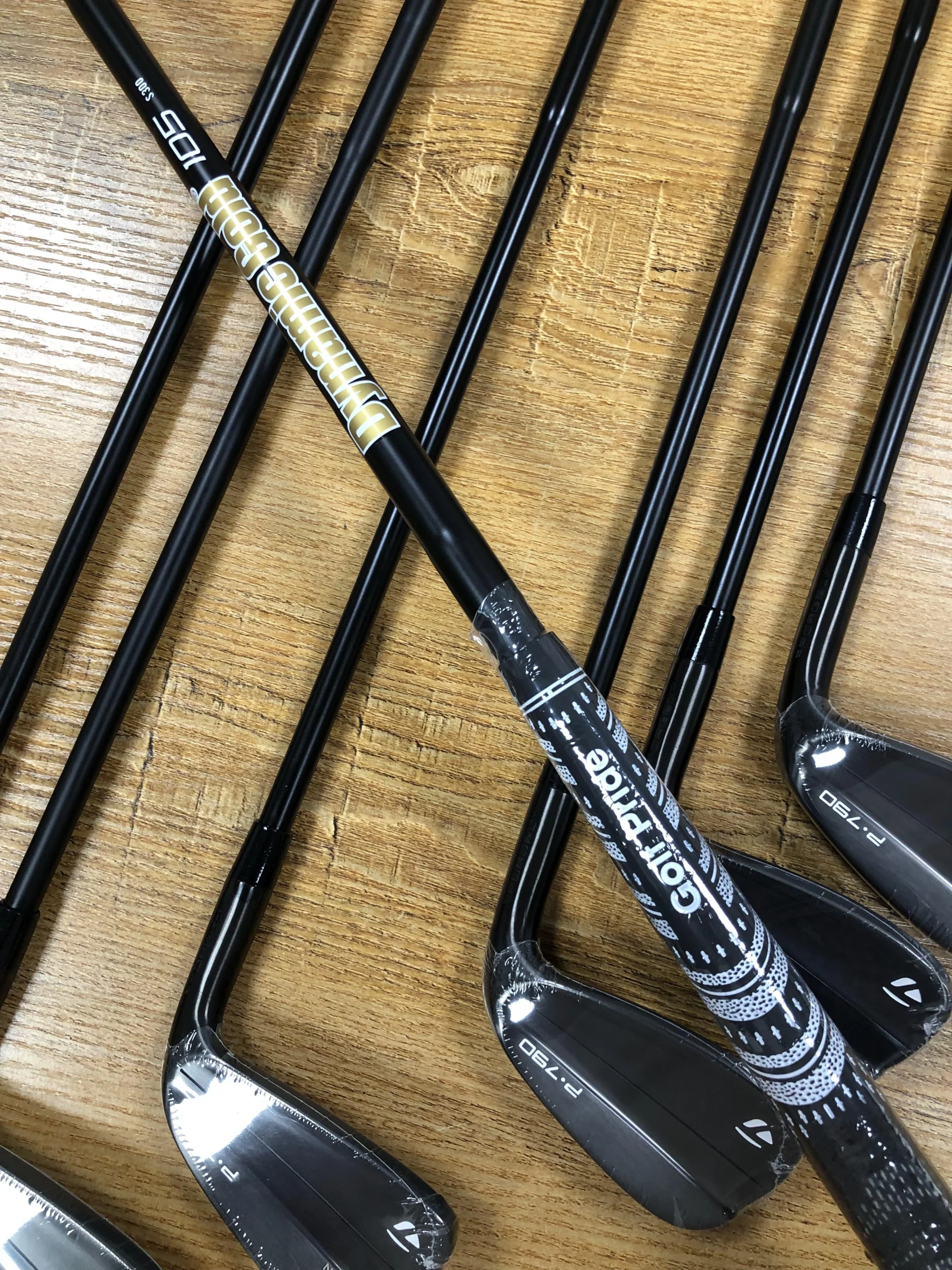 TAYLORMADE P790 IRON 4-PW BLACK 2023 - Image 10